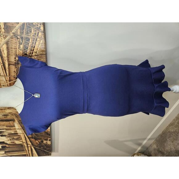 ALI & JAY Dresses & Skirts - ALI  & Jay Chic Navy Blue Ruffled Dress